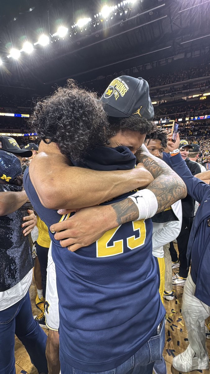 NCAA March Madness tweet media