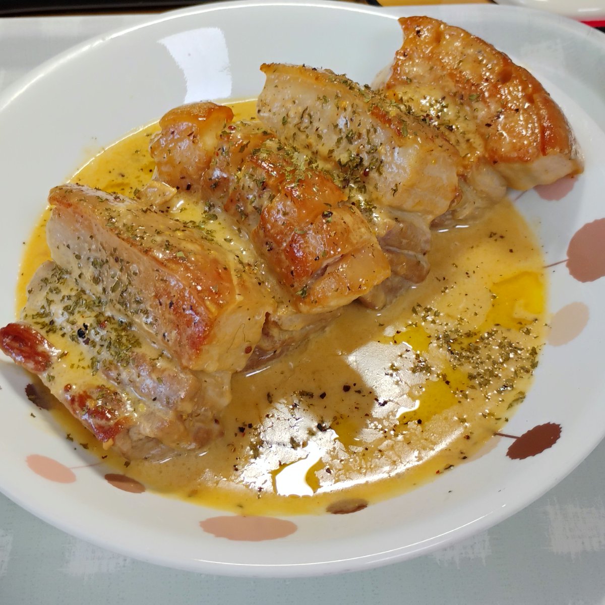 헤르츠 tweet media