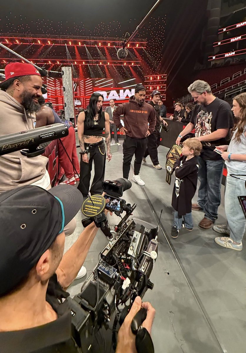 ᴊᴀɴᴇʟʟᴇ ❦ tweet media