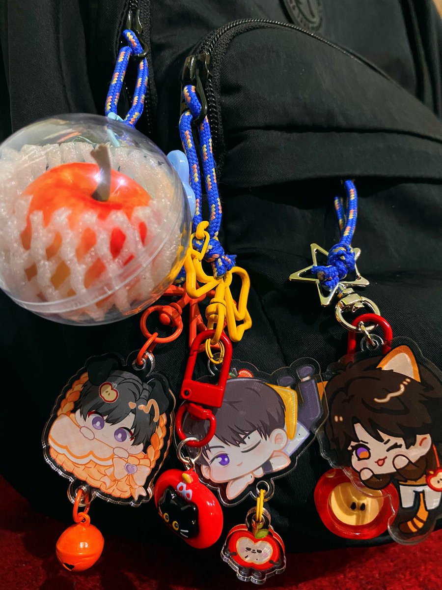 ⋆ naira tweet media