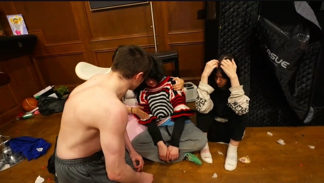 Strange Famous Individual tweet media