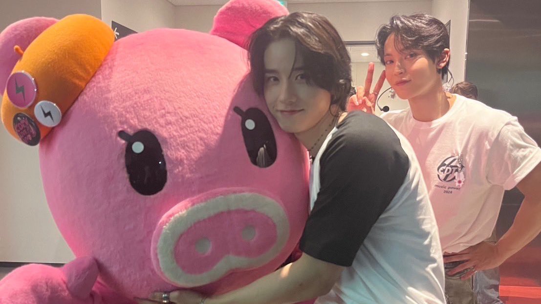 𝑆 ❤︎ tweet media