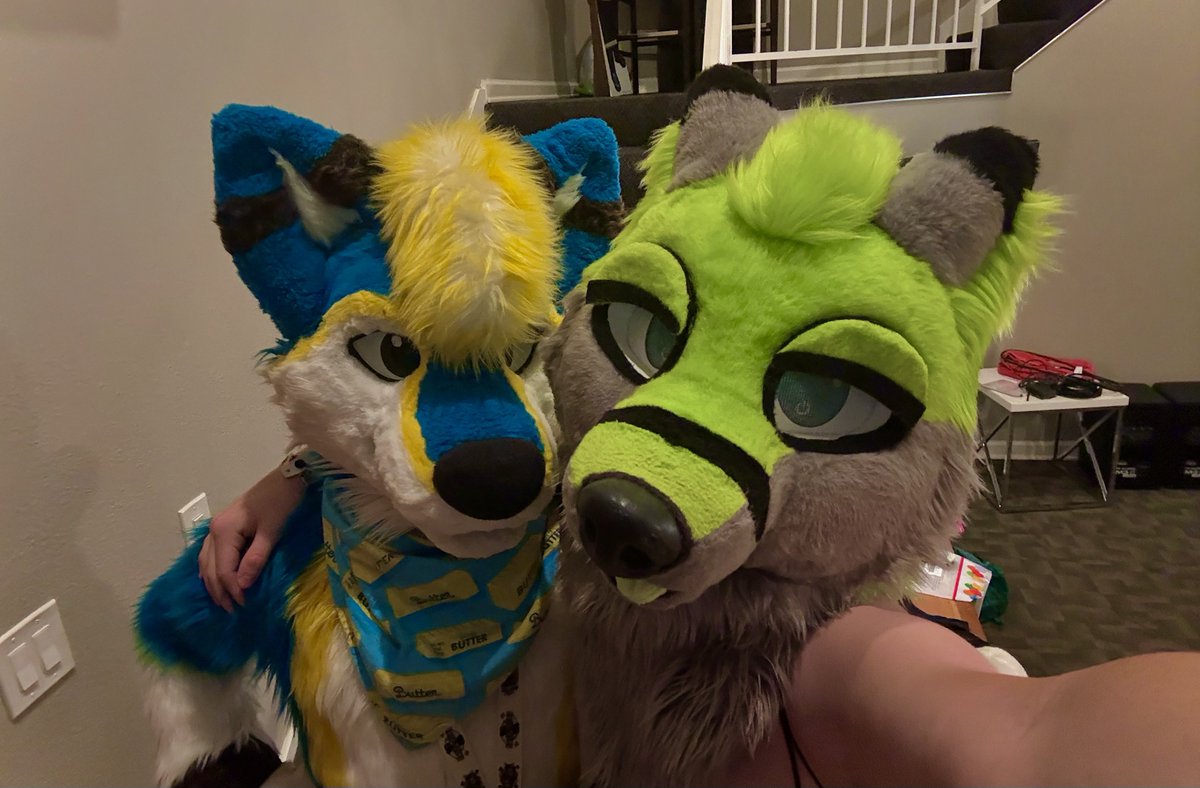 DannoDoggo's tweet photo. LVFC will always be one of my favorite cons! I can’t thank all of my friends enough for making it such a special time! #LVFC https://t.co/rQRsz14yun