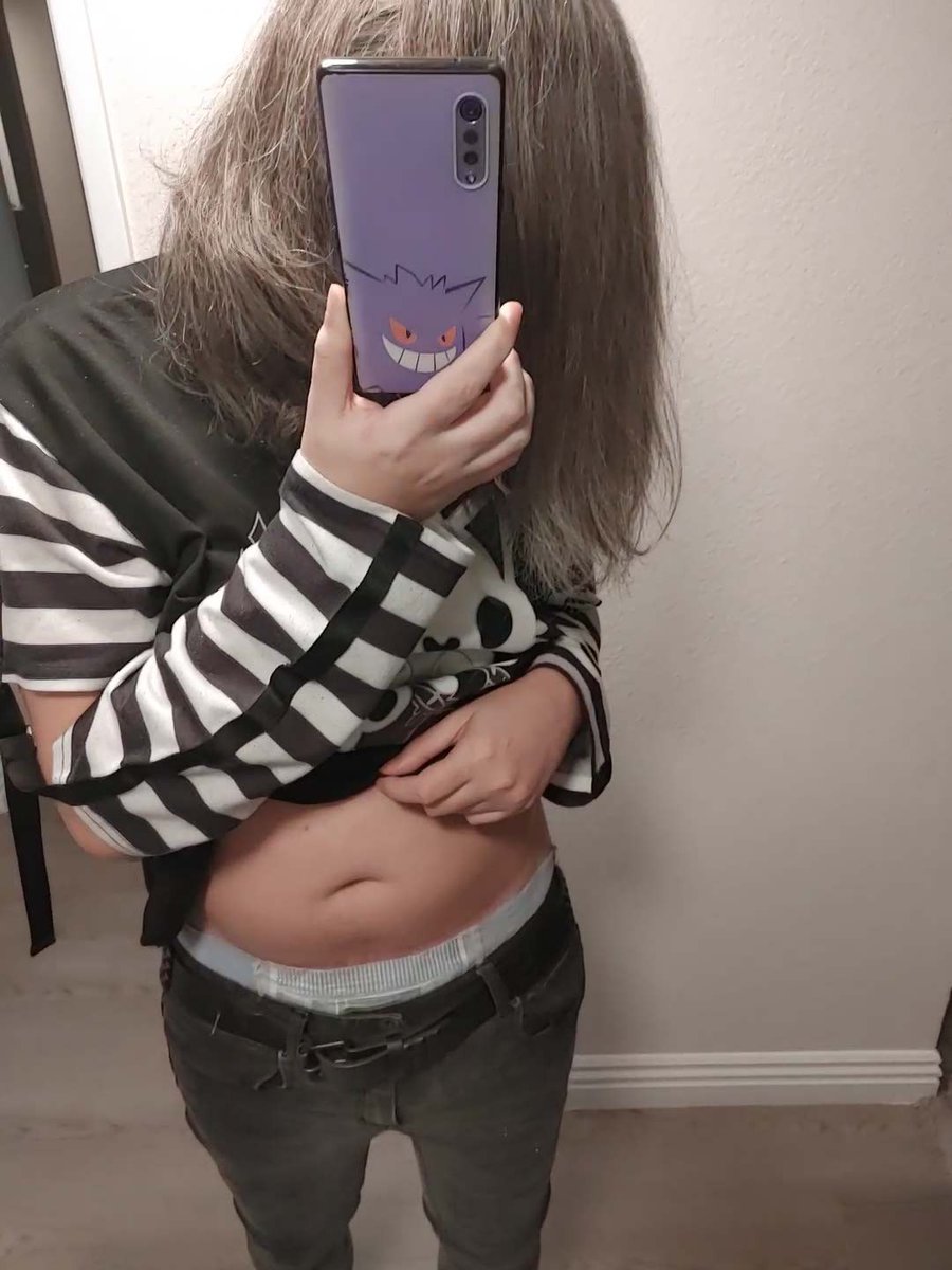 Sp00pyXD tweet media