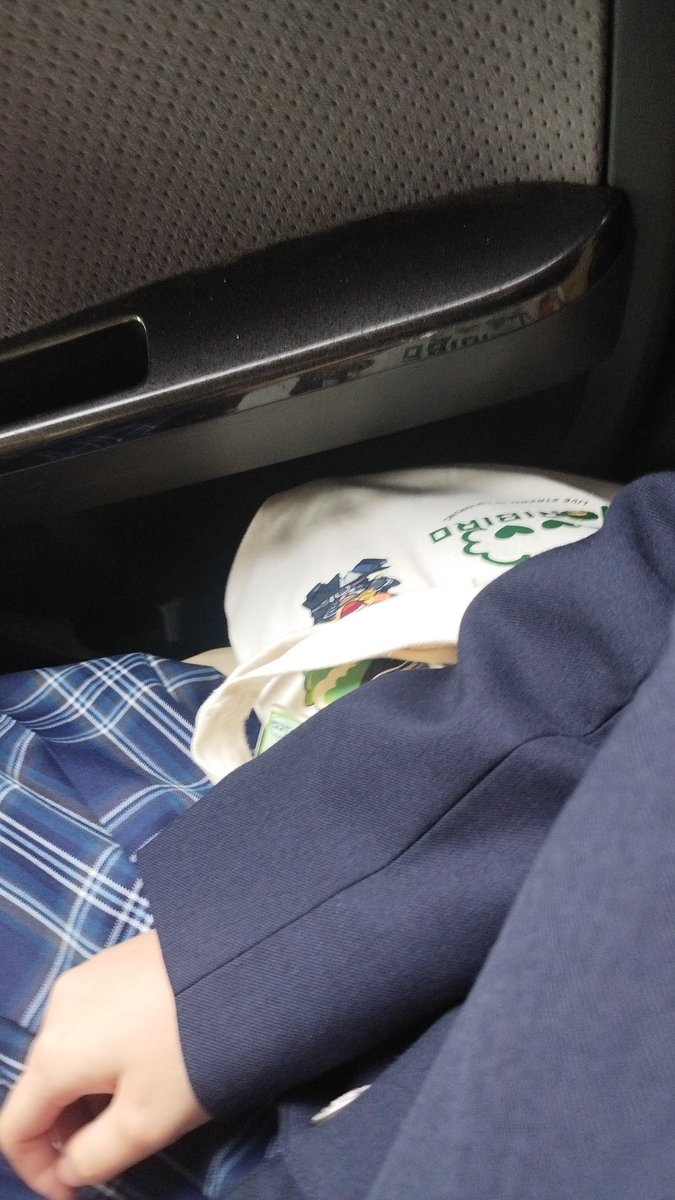 えびどん tweet media