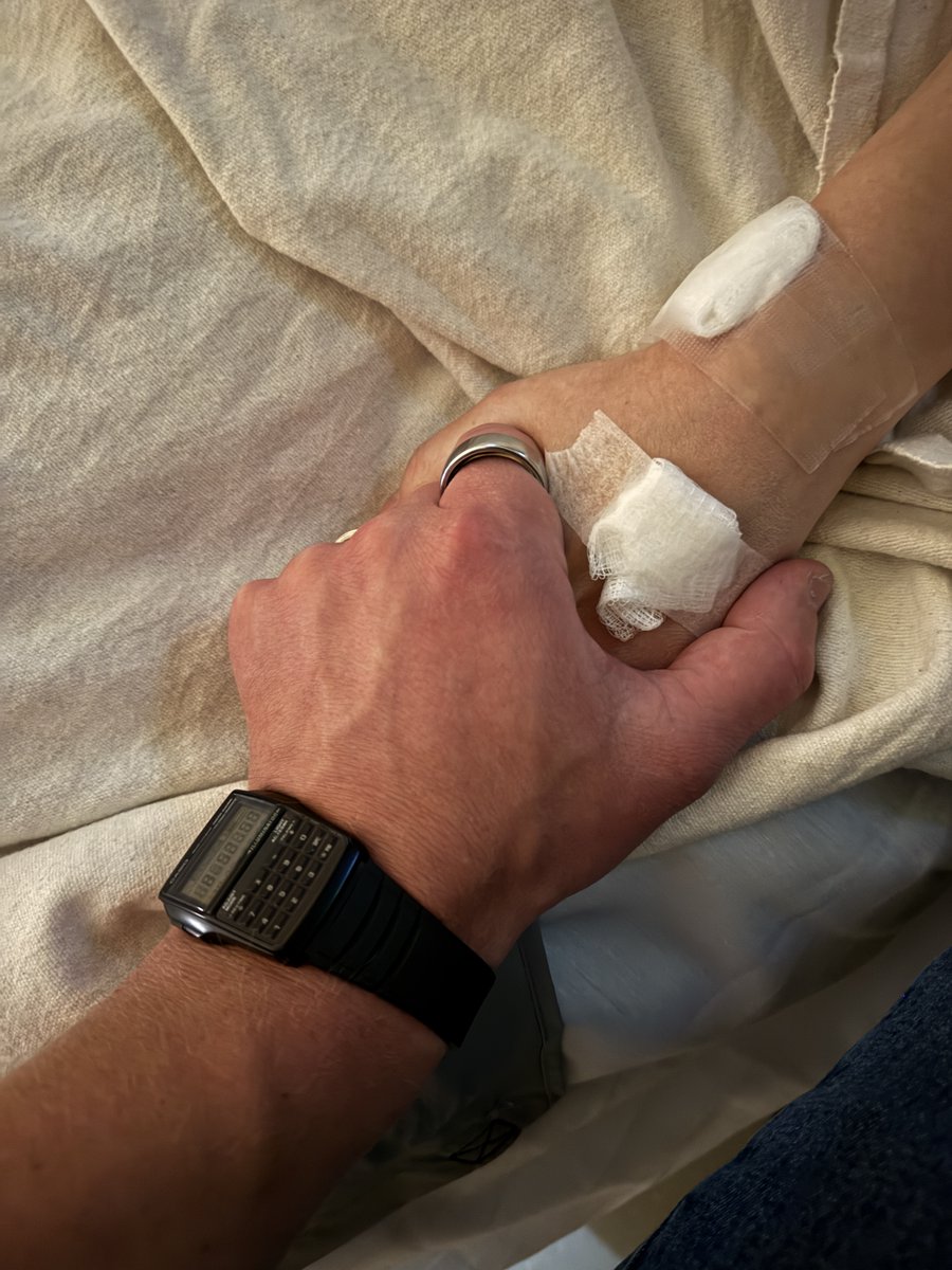 Walker⚡️ tweet media