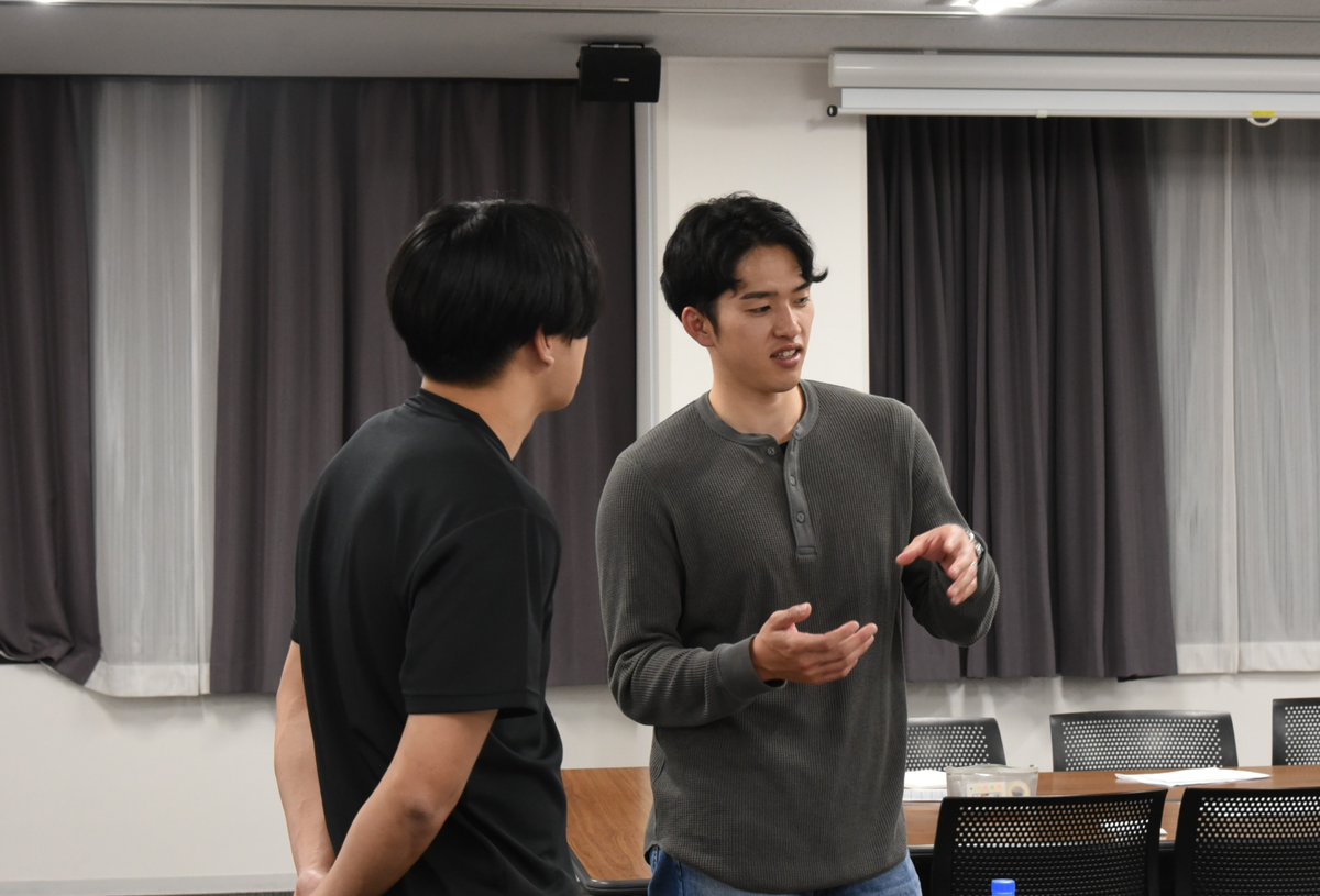 medcom_group's tweet photo. ✨入社前合宿の様子✨

先日、26卒のみなさんを対象とした入社前合宿を開催しました！
昨年入社した先輩社員も参加し、
リアルな話やアドバイスが聞ける貴重な時間に🔥
最初は緊張していた様子も、最後は笑顔がいっぱいでした😊

#企業公式相互フォロー
#企業公式春のフォロー祭 https://t.co/8lG4eNl60A