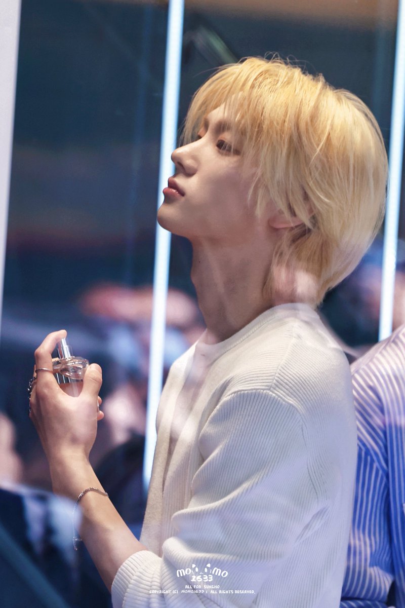 MOMO.1633 tweet media