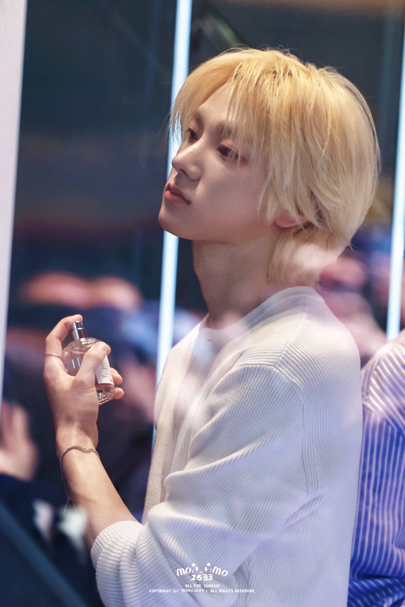 MOMO.1633 tweet media