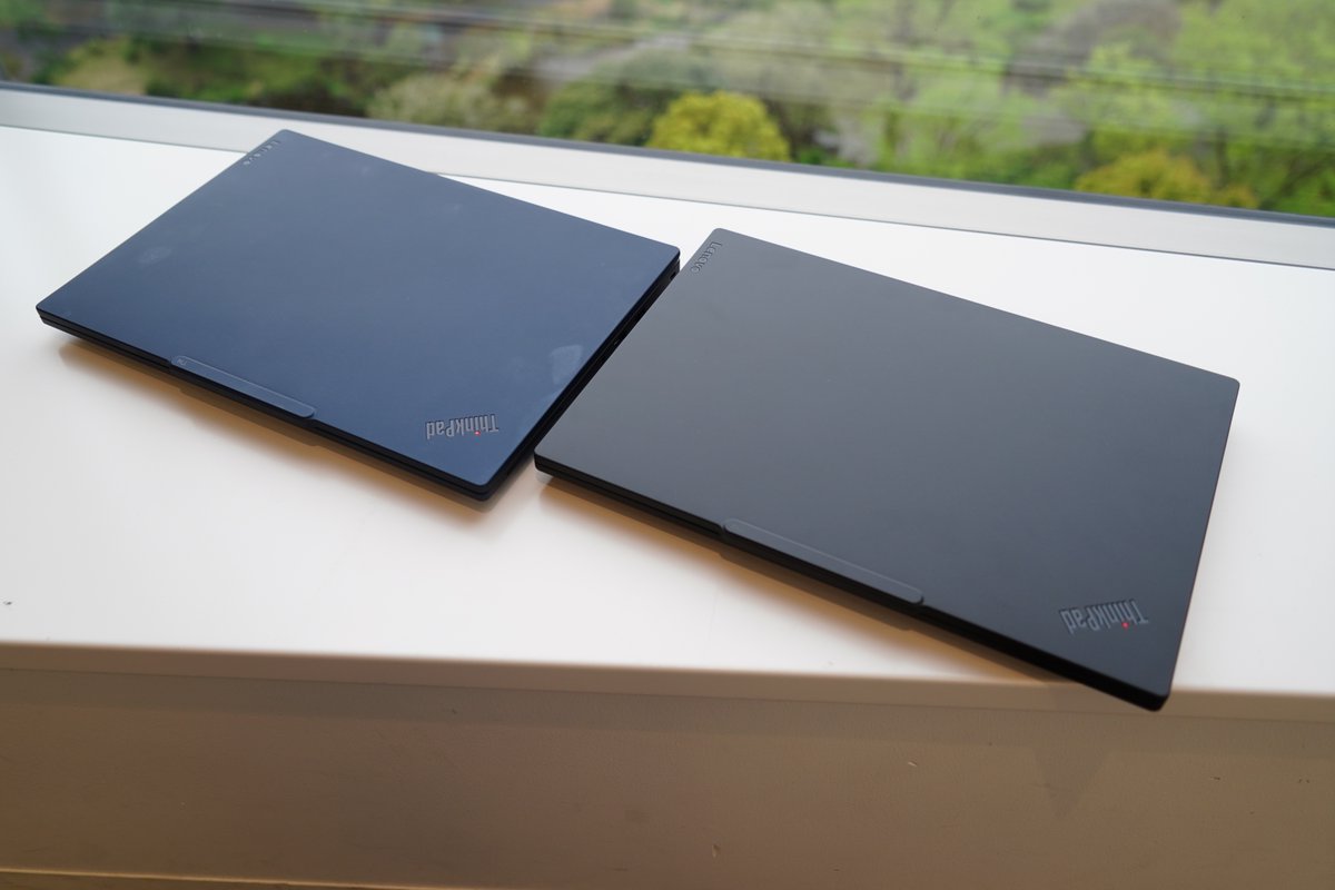 NANA_CoRRiENTE's tweet image. きょうの取材の1件目はレノボ。

「ThinkPad」新製品10モデルが発表。全機「Copilot+ PC」に対応でAI性能を強化。軽量化やメンテ性も刷新。

約977gのX1 Carbonなど注目機種を揃え、X1は本日発売、他モデルも5月以降順次展開。
#Lenovo #ThinkPad