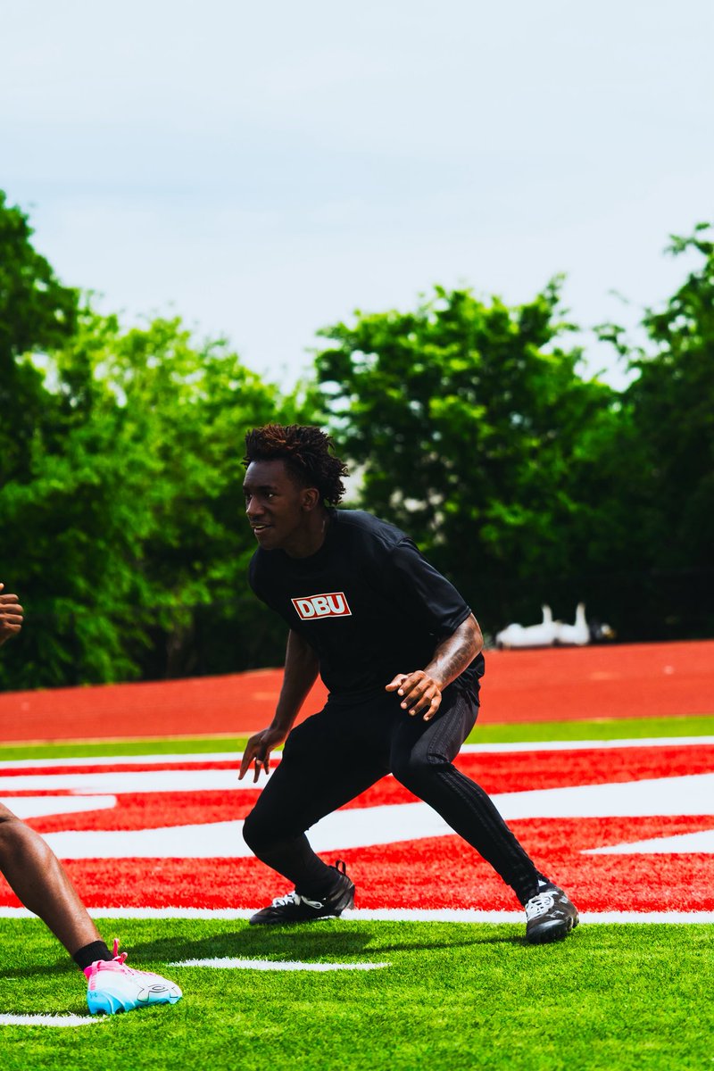 JakamBeatty8's tweet image. Great showcase 4-3 on 1on1 reps #Labwork @coachwvde @NIckPerry_27 @CoachTeachey1 @CoachBRob5 @Andy_Villamarzo @joejoeheaden @CoachMoser12 @JWilson_2 @wesley_fritz @CoachRGreene @_BRETTCUMNOCK @SeanDillonSDSU @ethanhouserfb @GPowersScout @samspiegs @CoachHun_SMU @CoachTerryPSU