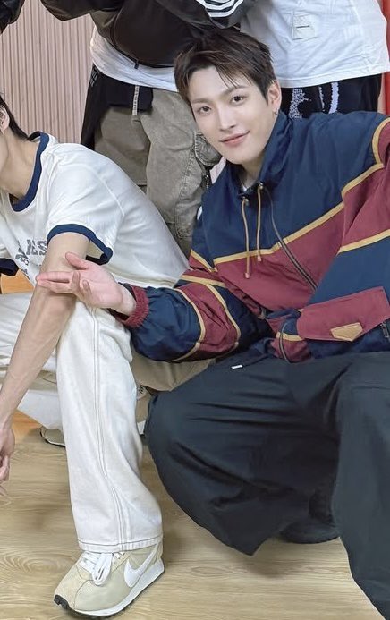 lex (˶ᵔ ᵕ ᵔ˶) tweet media