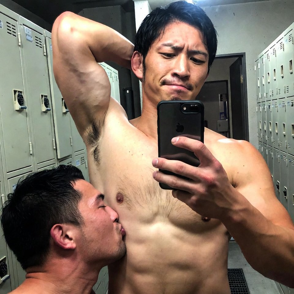 ArmpitartAII's tweet photo. Japanese football shirtless mirror selfie

#aiart  #nonke #gayarmpit #armpit #armpitfetish #hairyarmpits
#japanese #football
#shirtlessselfie https://t.co/0kqa0Vsm0E