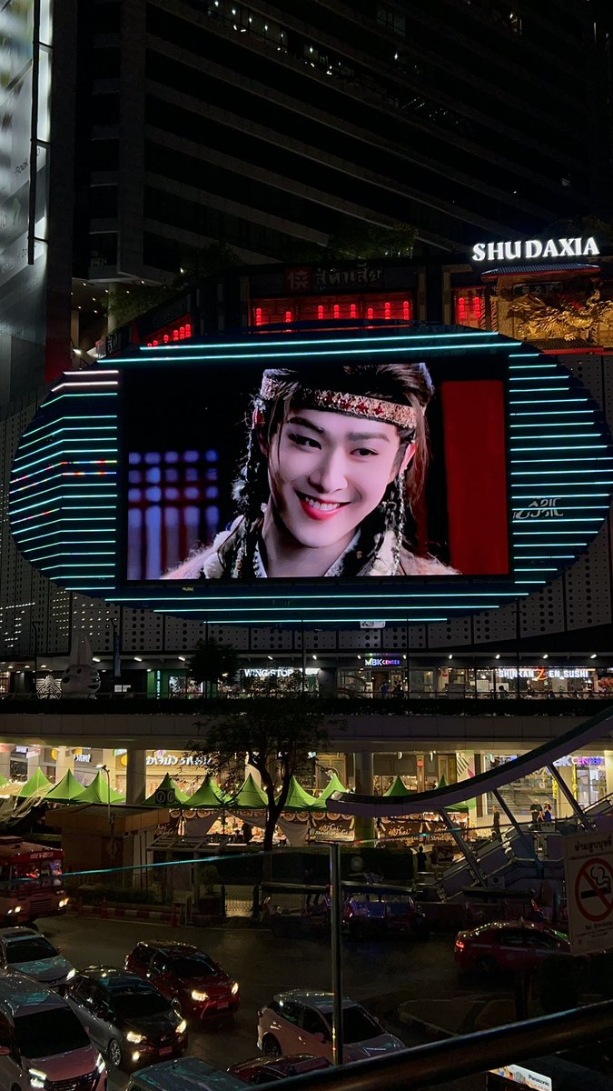 Qwer Sorry tweet media