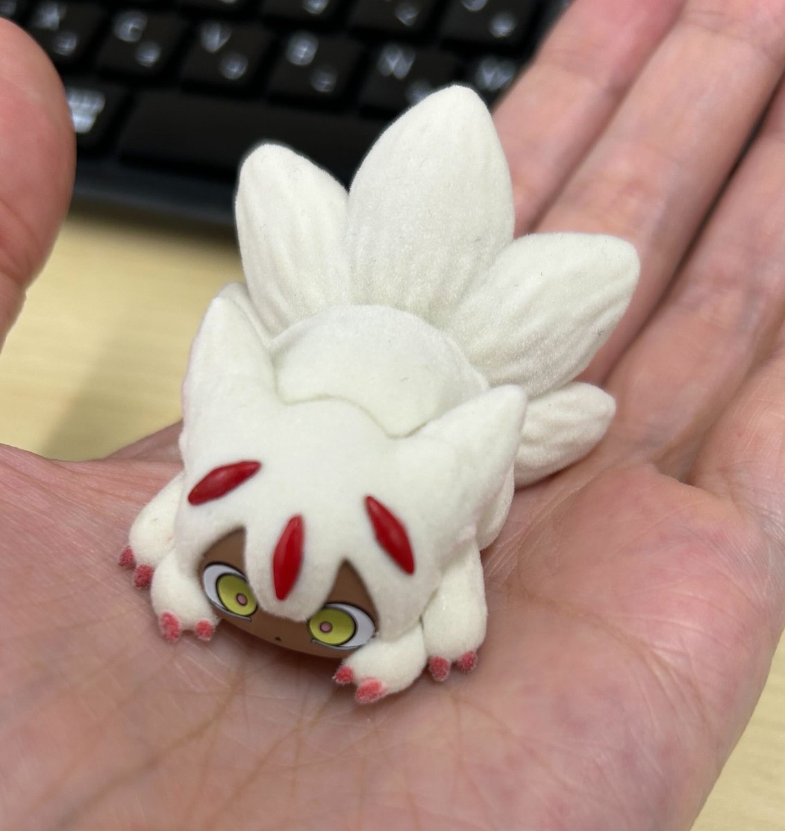 dejapaniacs's tweet image. Finally found the new Faputa Gacha sosu! (Prizes are only Faputa so everything is a win!!) ✨✨

And then the new Made in Abyss chapter dropped...dang... once they start releasing Hail Hex merch I am done for...
-Niko🦇

#faputa #madeinabyssmerch