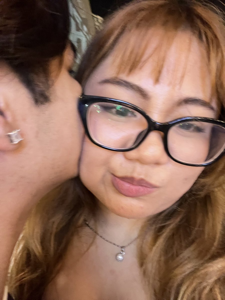 unhingedducker's tweet photo. posting this here too coz i love em. from our anniv date🥰🥰🥰￼ https://t.co/EPPGkdESlC
