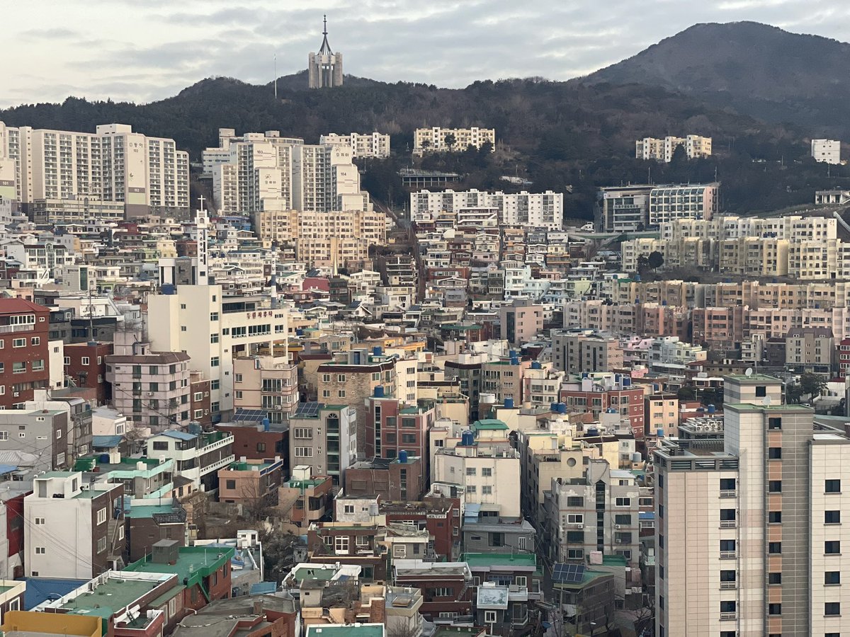 😈므옹 tweet media