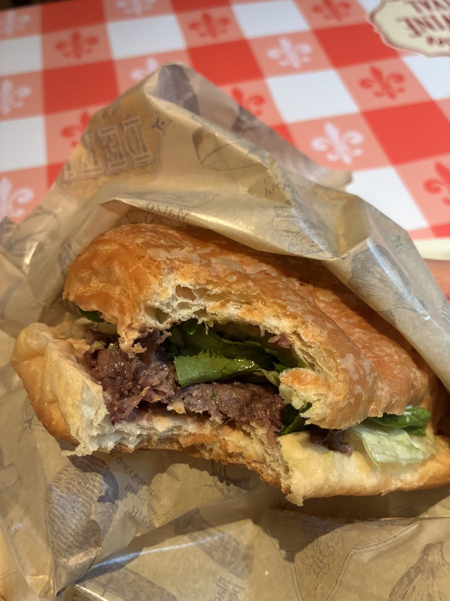 ショーベースの亡霊 tweet media