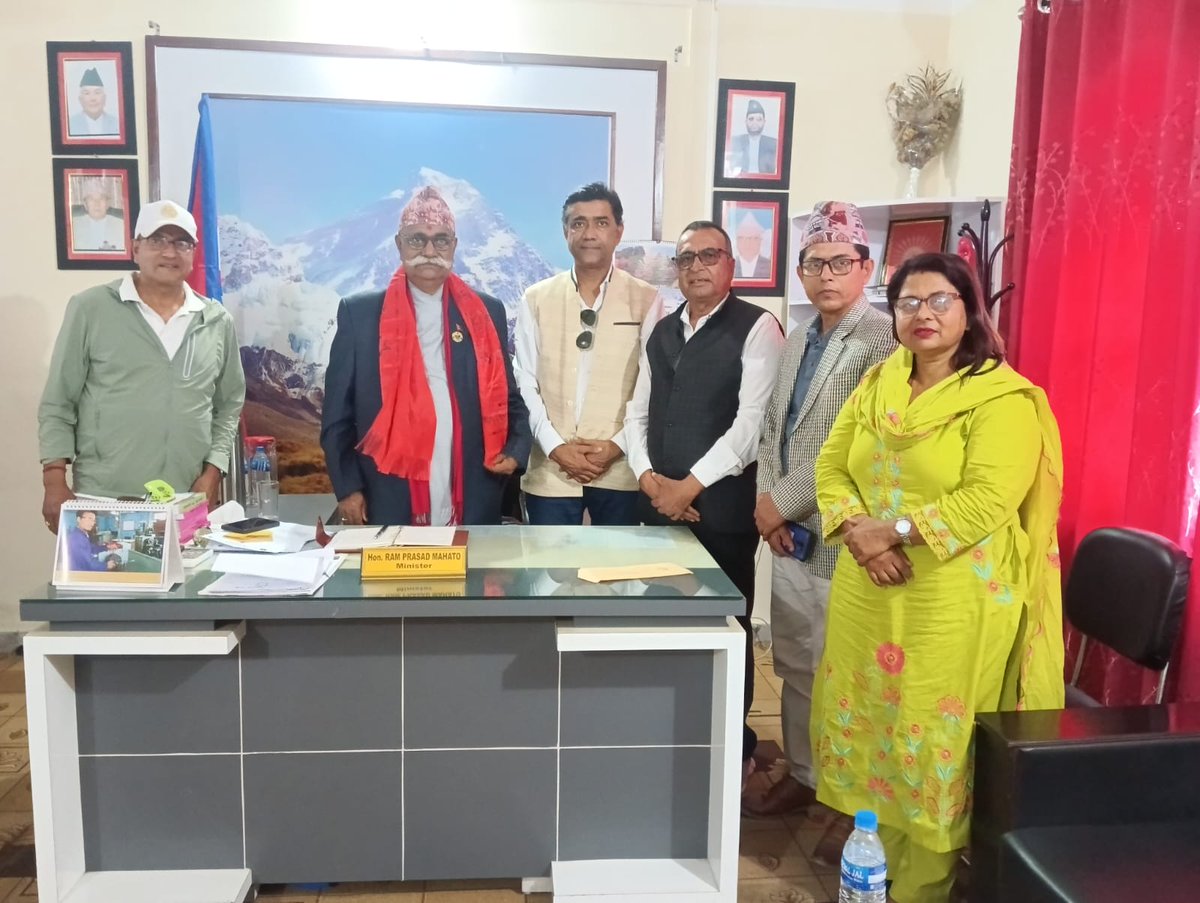 Had a fruitful meeting with Chief Minister hon'ble <a href="/HikmatKumarKar1/">Hikmat Kumar Karki</a>,ministers Pradip sunuwar,Chintan Pathak &amp;Ram pr  mahato,koshi province. Along with Shivaganj Multiple Campus managing Comt vice chairperson  Kalpana chamlagai,Mahesh Dulal, Suman kafle(camp chief )&amp; Puskar Rai.🙏