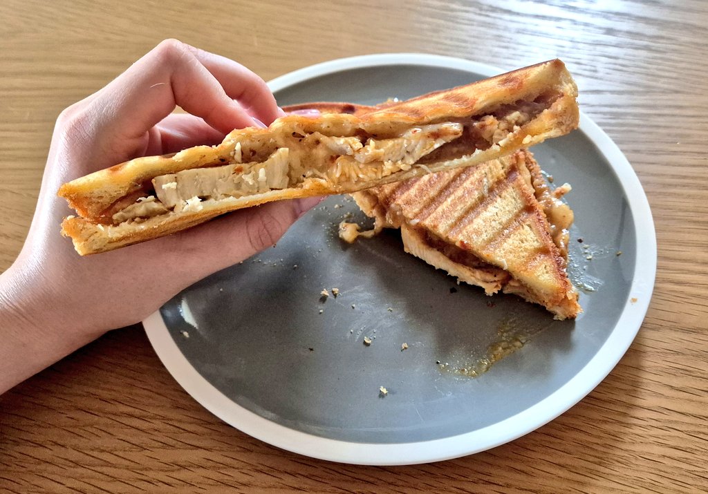 stressica tweet media