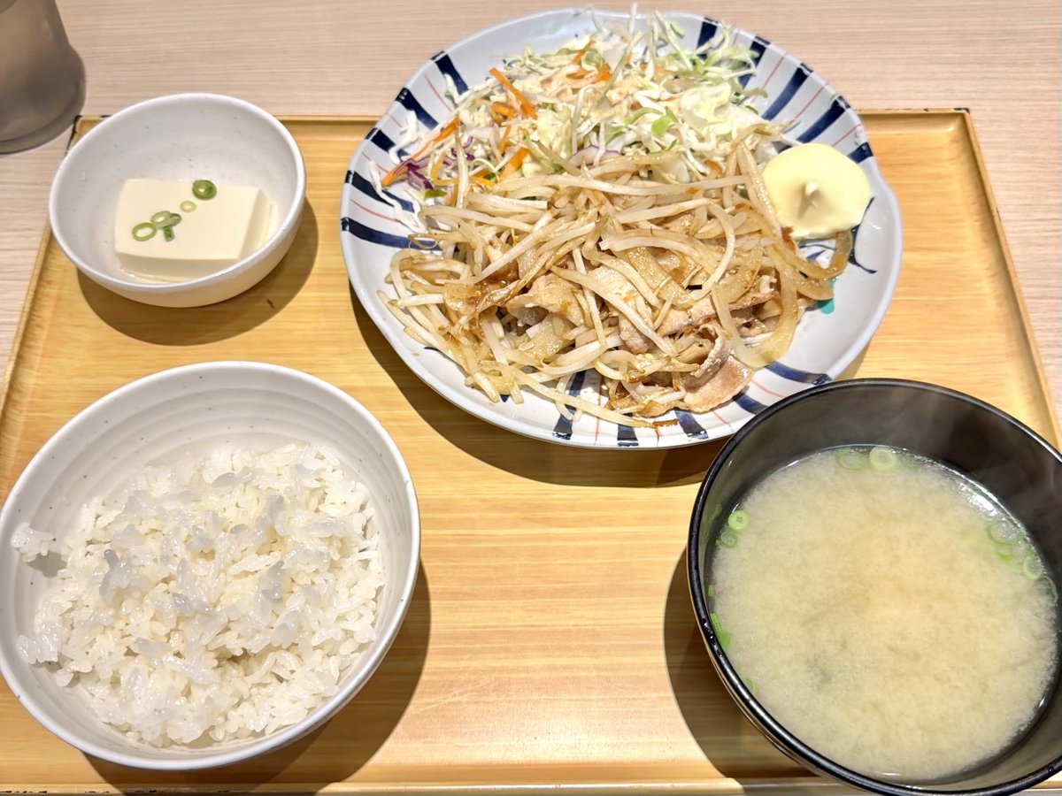 ぺんつー tweet media