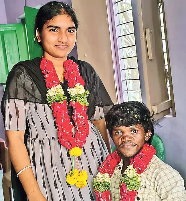 PulseNewsBreaking tweet media