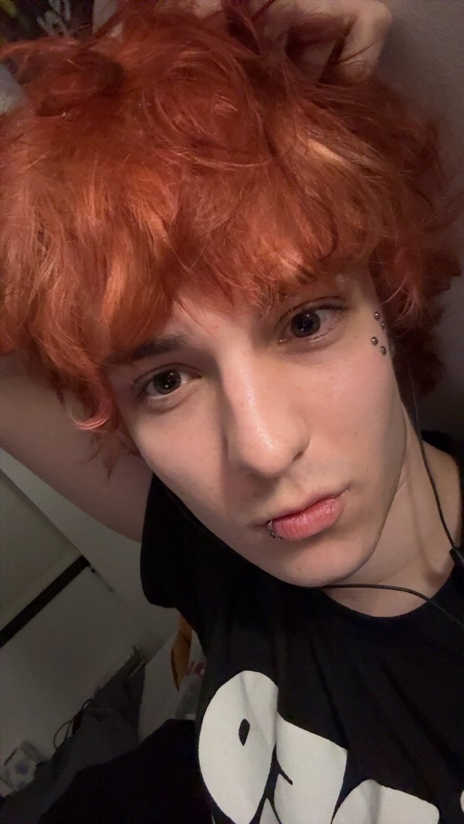 ash clovyer tweet media