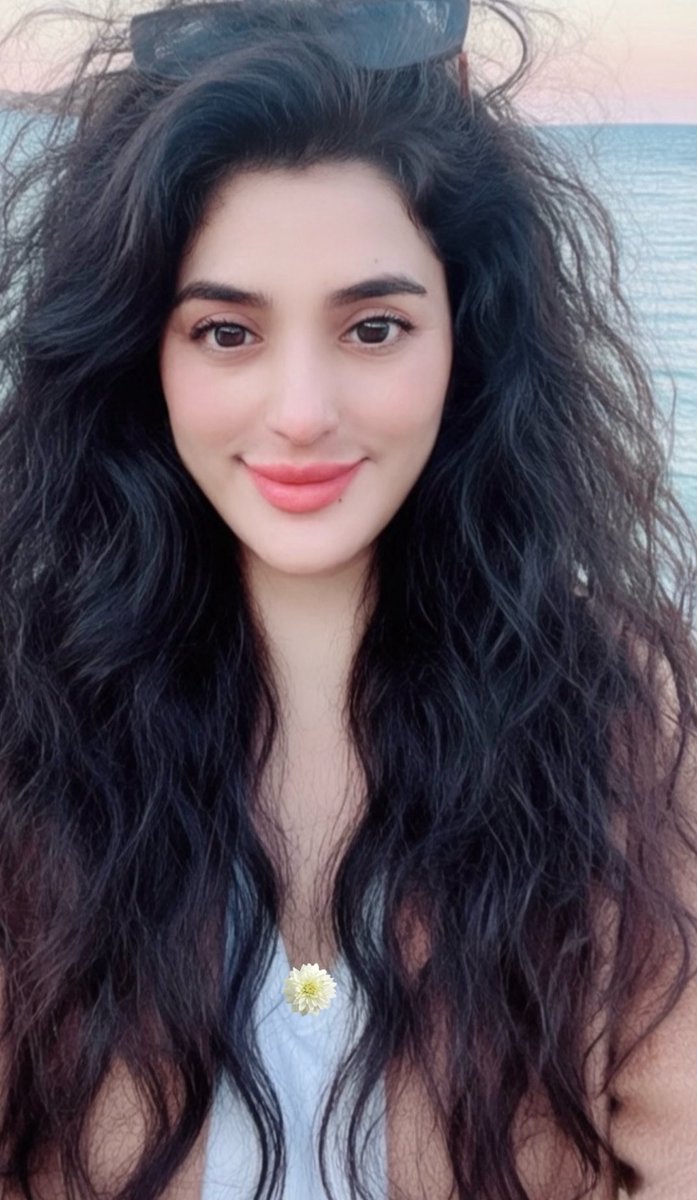 FatimaAyoubi005's tweet image. محوِ رویِ تو نگردد
دلِ حیران، چه کند؟

#صائب_تبریزی
#MorningVibes #FreshStart #PositiveEnergy