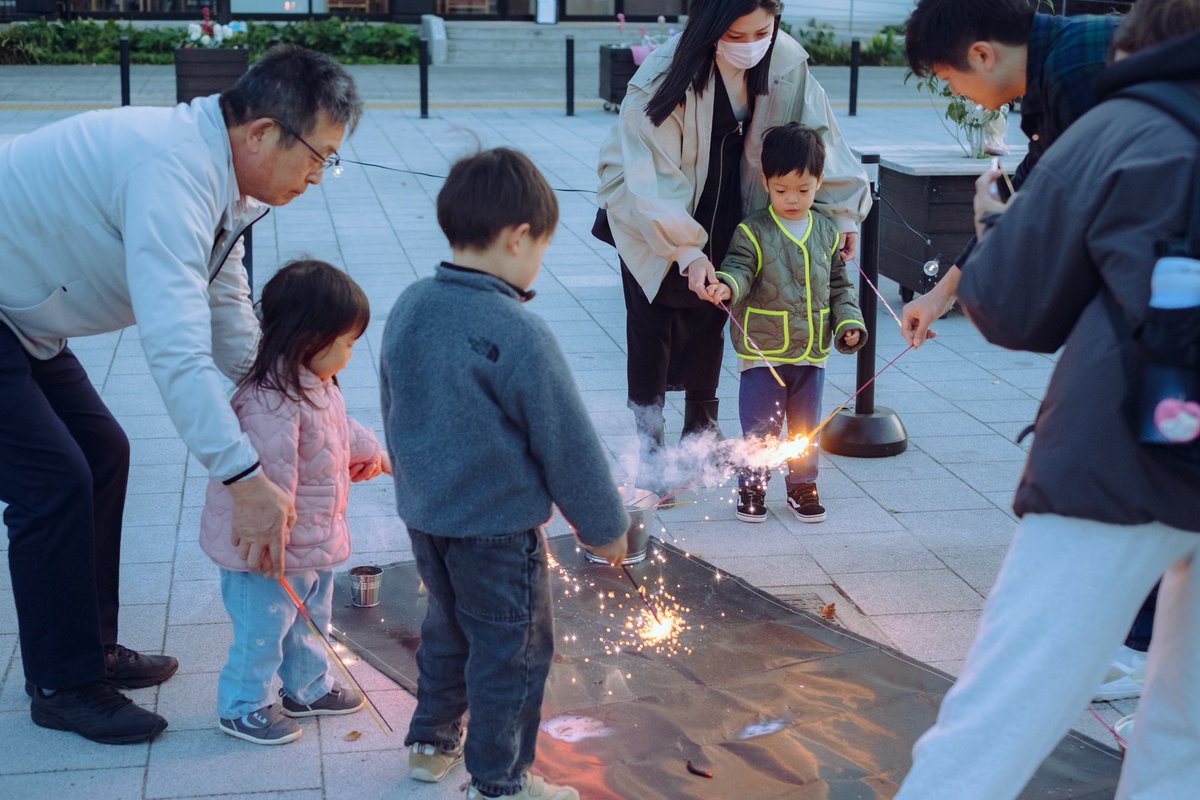 r_publicestate's tweet photo. 【公園の新しい日常。PLAY! PUBLIC @墨田区立隅田公園 レポート】
https://t.co/6qPI5SNzpX

公共空間活用の次の10年を見据え、個人の「使いこなし」に焦点を当て、自分たちで公共空間を使ってみよう！と立ち上がった企画「PLAY! PUBLIC」イベント当日の様子をレポート。

#公共R不動産10周年 https://t.co/EiTEFu1whS
