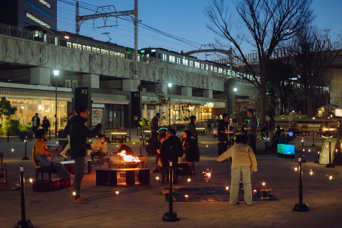 r_publicestate's tweet photo. 【公園の新しい日常。PLAY! PUBLIC @墨田区立隅田公園 レポート】
https://t.co/6qPI5SNzpX

公共空間活用の次の10年を見据え、個人の「使いこなし」に焦点を当て、自分たちで公共空間を使ってみよう！と立ち上がった企画「PLAY! PUBLIC」イベント当日の様子をレポート。

#公共R不動産10周年 https://t.co/EiTEFu1whS