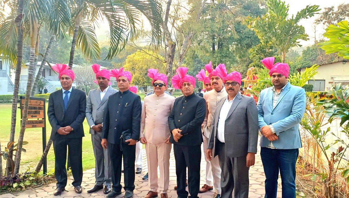 AryonWedding's tweet photo. Vishal &amp; Priyanshi Destination Wedding.
https://t.co/3zJXKANDhx
#aryonweddingplanner #vishalpriyanshi https://t.co/daN1f7Wpln