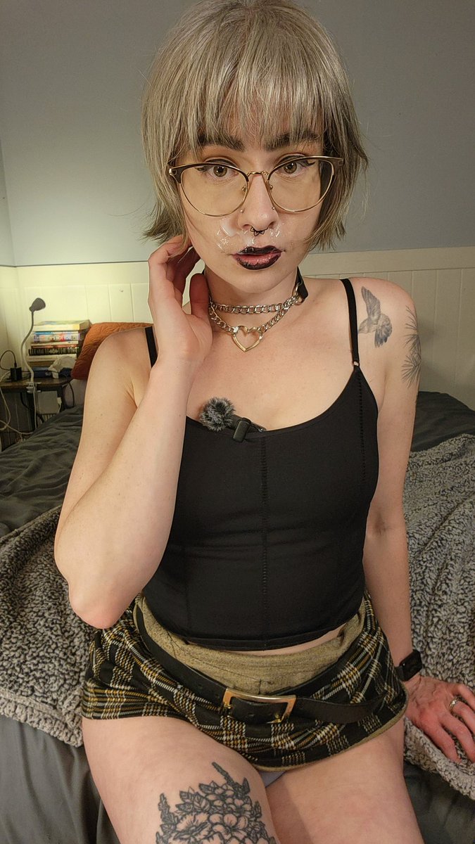 MissNSFWitch tweet media