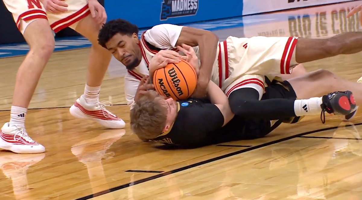 Amie Just tweet media