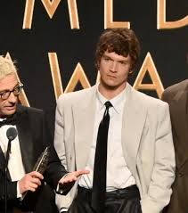 HudConsnow tweet media