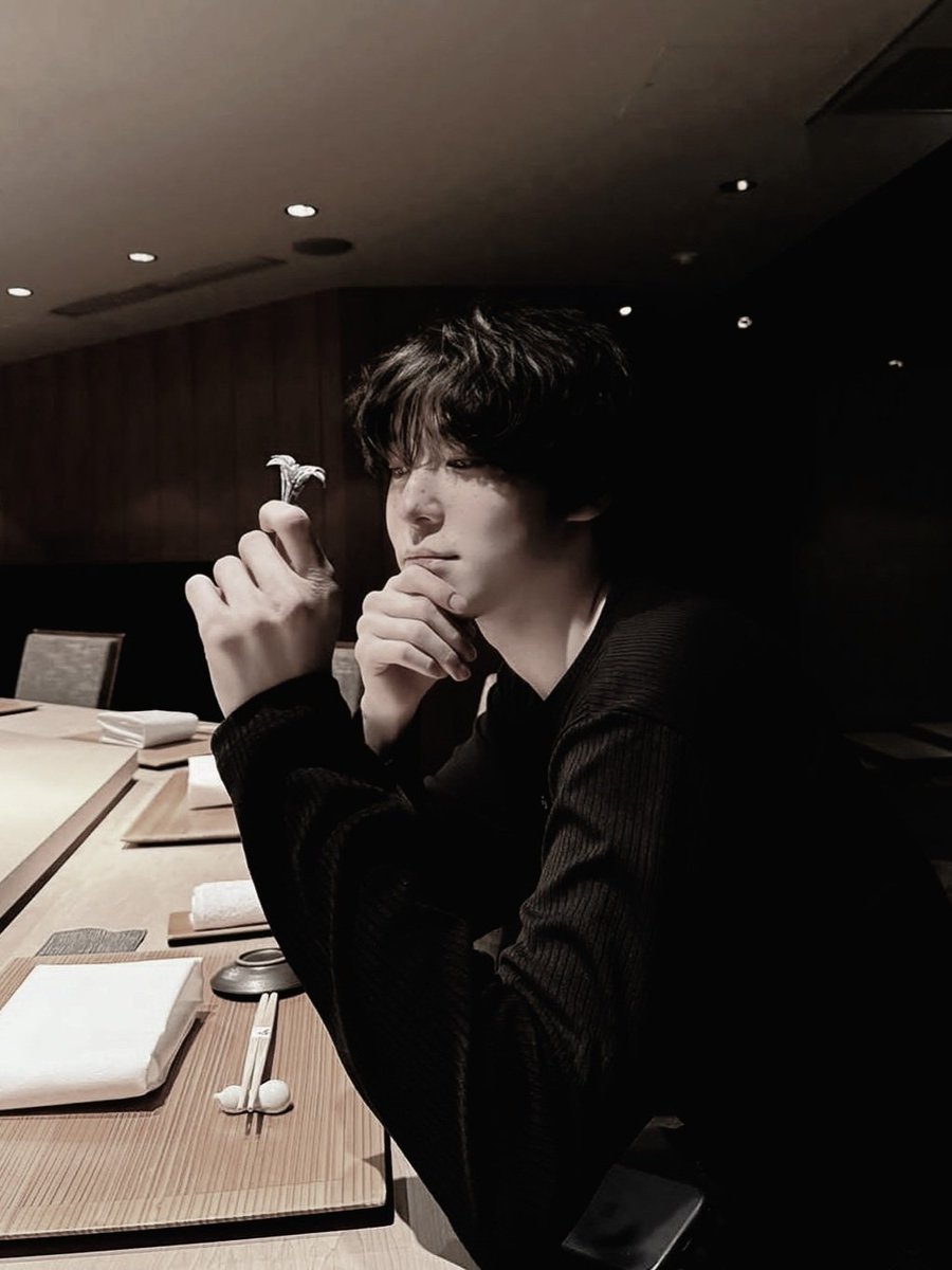 nudehorvzon's tweet photo. proof  of  life?  ᐡ・ﻌ・ᐡ https://t.co/tqZvDpJNga