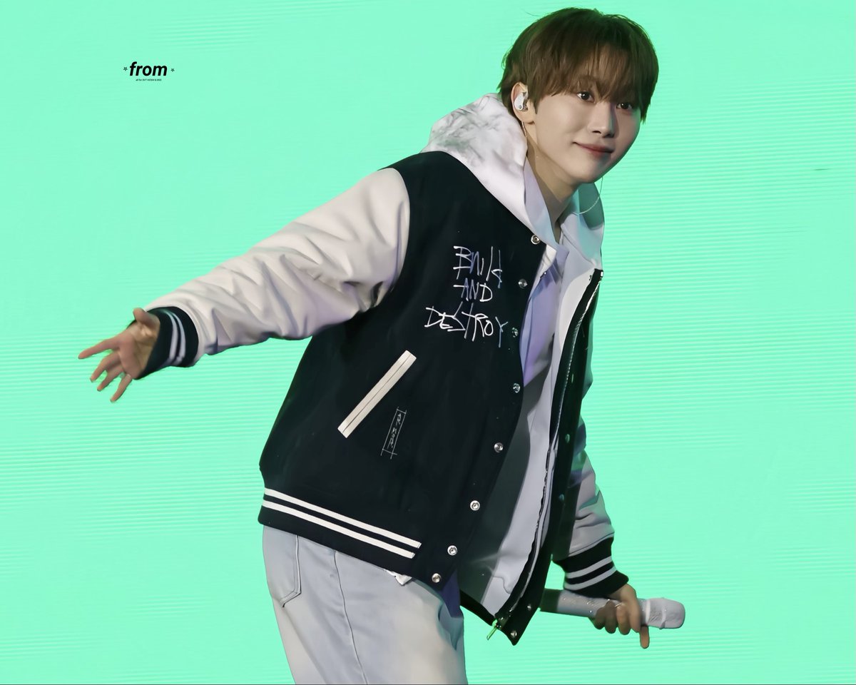 ⋆ 𝙛𝙧𝙤𝙢 ⋆ tweet media