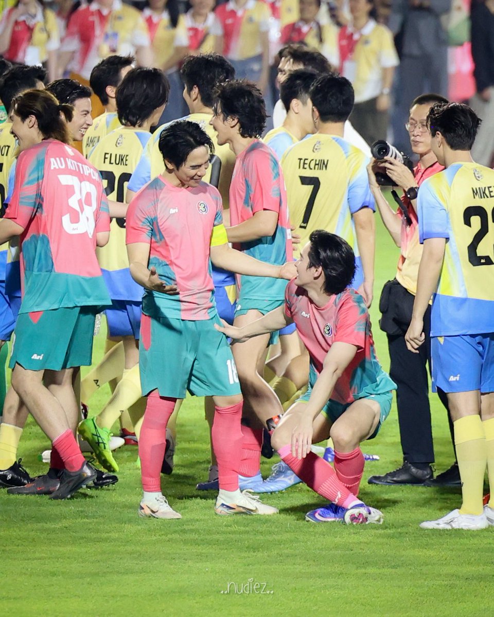 n u d ĭ ĭ :) ♡⋆｡˚ tweet media