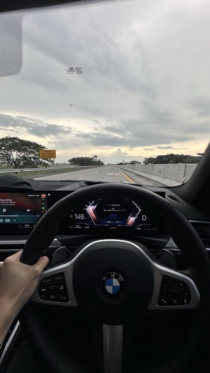 EFWEBE MENFESS tweet media