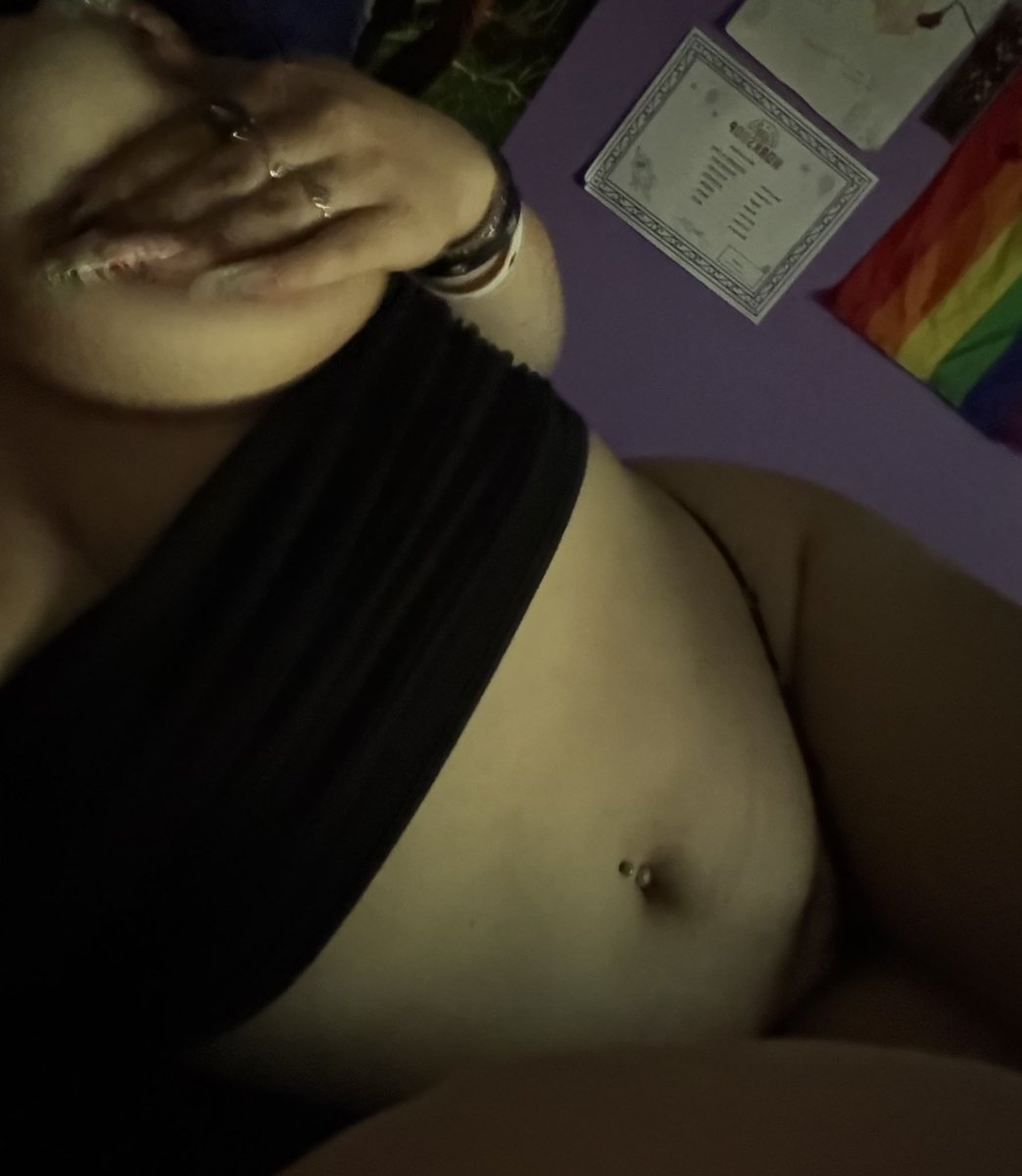 💋🖤 tweet media