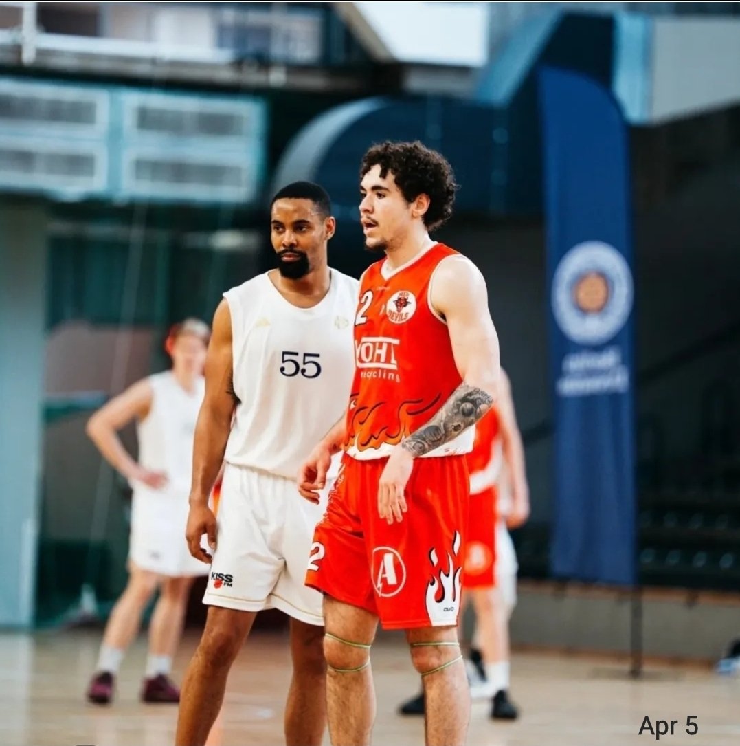 BostonHSJr's tweet photo. https://t.co/KbTZZM6fIV
