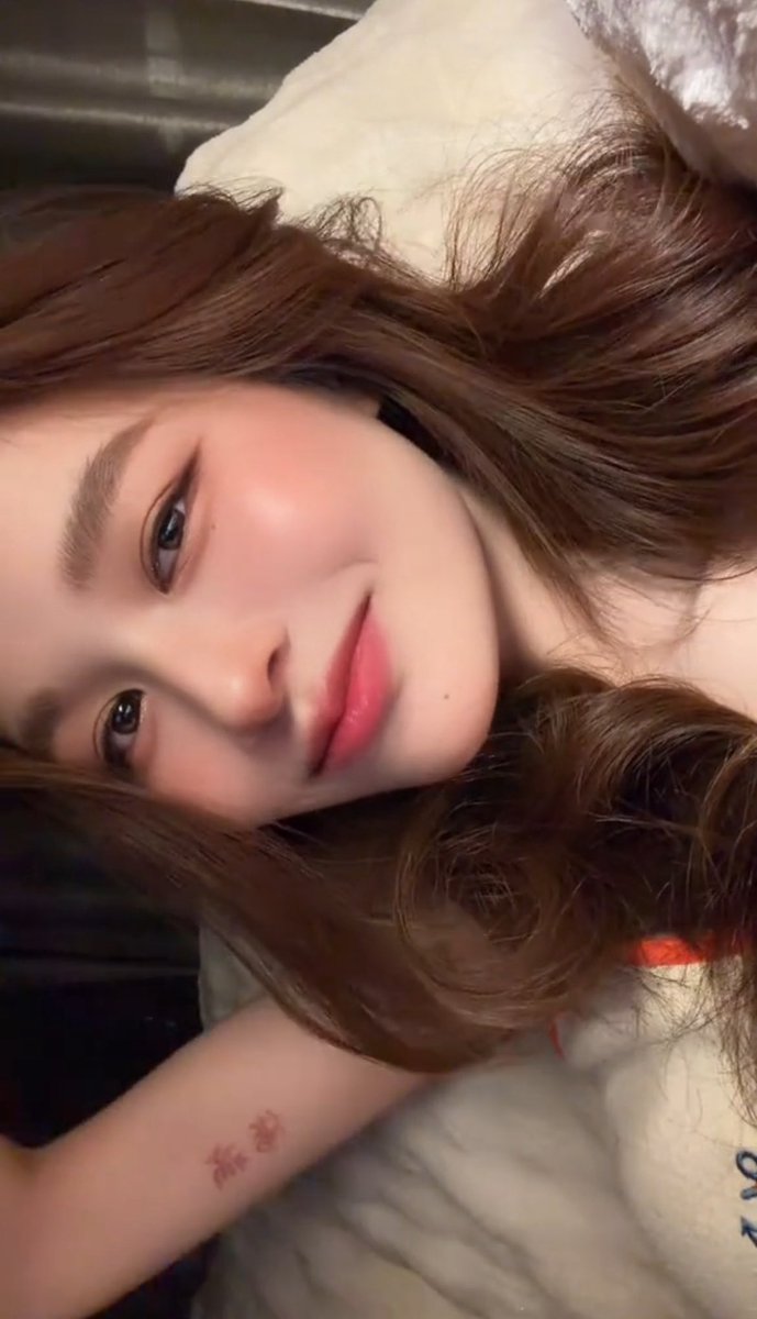 มายเนมอีสสามพี✨ tweet media