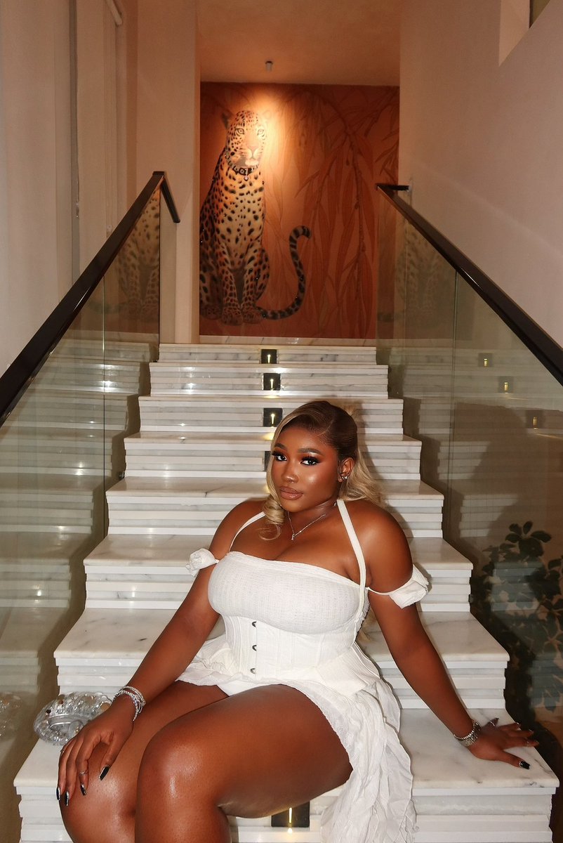 DEBRA✨💜 tweet media