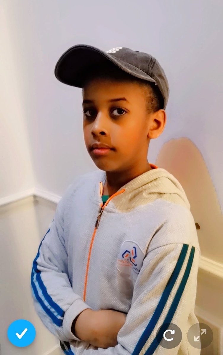 FryqMsk's tweet photo. بفضل من الله فاز الطالب(نواف الدوسري)احد اعضاء فريق مسك الجنة بجائزة المُوَاطَنــة المسؤولــة. إحدى الجوائز الاجتماعية المقدمة من جائزة الأميرة صيتة بنت عبدالعزيز للتميز في العمل الاجتماعي.لتنمية القدرات الأجتماعية. https://t.co/214gEtVsaJ