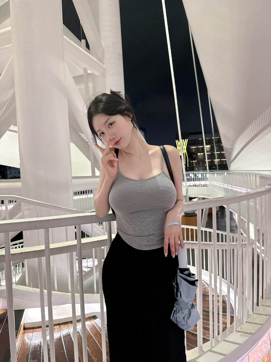 안녕 !! https://t.co/LQnHbxWGXs