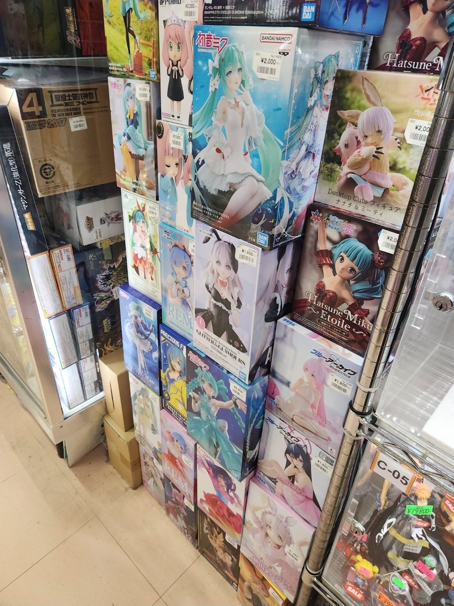 ƒ¹ For Help 革命家の外人 tweet media