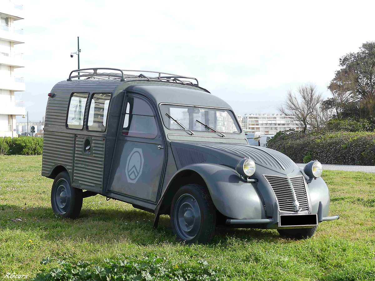 RGcars85's tweet image. #Citroën 2CV Fourgonnette 🇫🇷