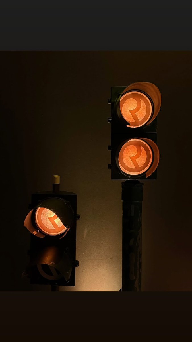 Selena Gomez Source France (fan account) tweet media