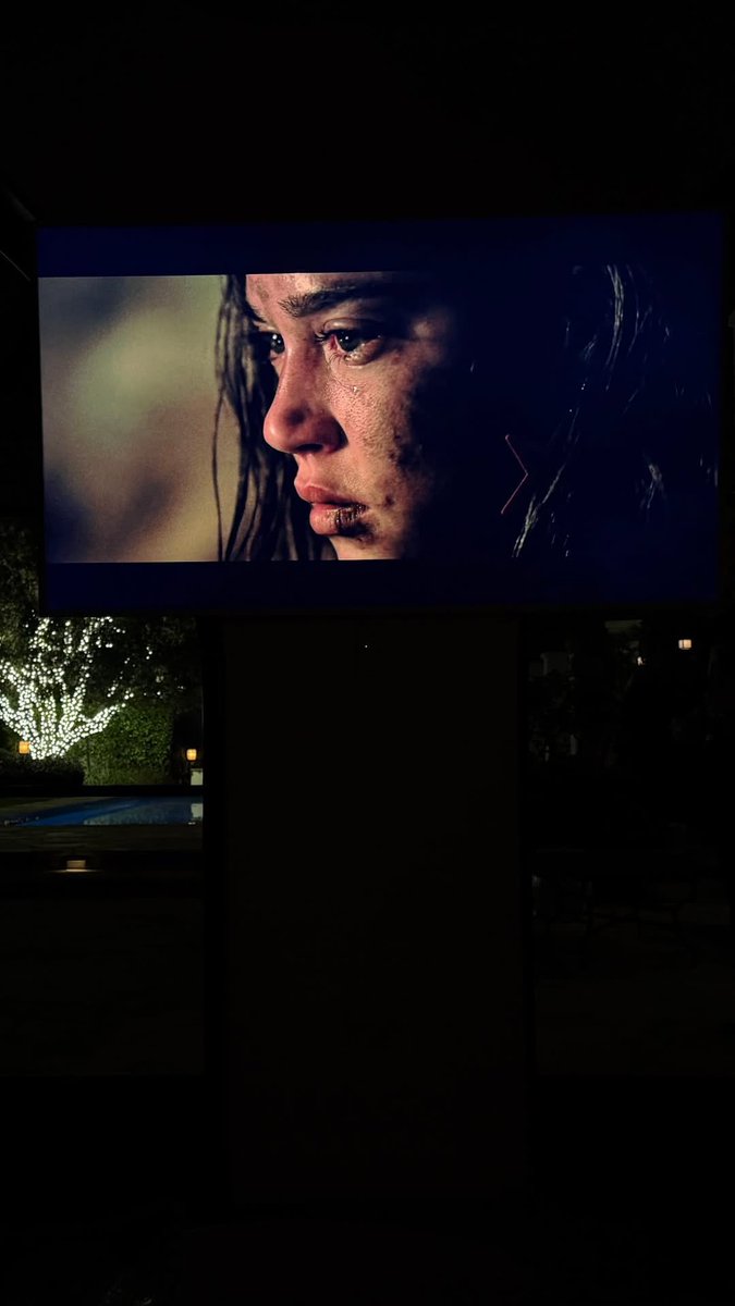 Selena Gomez Source France (fan account) tweet media