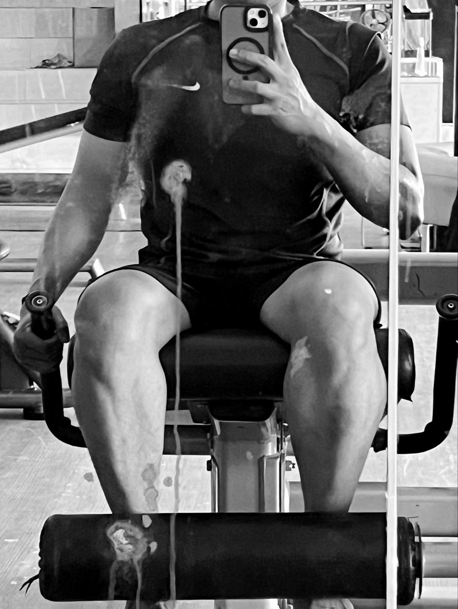 txsaverio tweet media