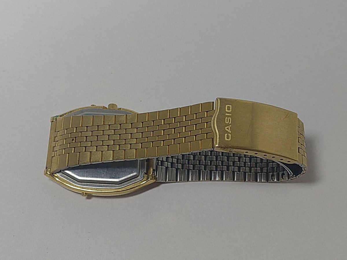 GshockTkhs's tweet photo. CASIO AQ-342G https://t.co/gqQJ6mhJz1 #vintagewatch #analogdigital #aq342g https://t.co/4JjTKrXl8U